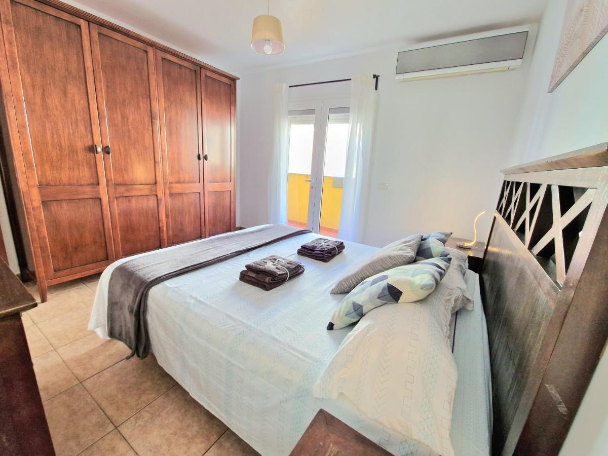 Spacious Chalet Next To The Sea - Airport Villa San Isidro  Exteriör bild